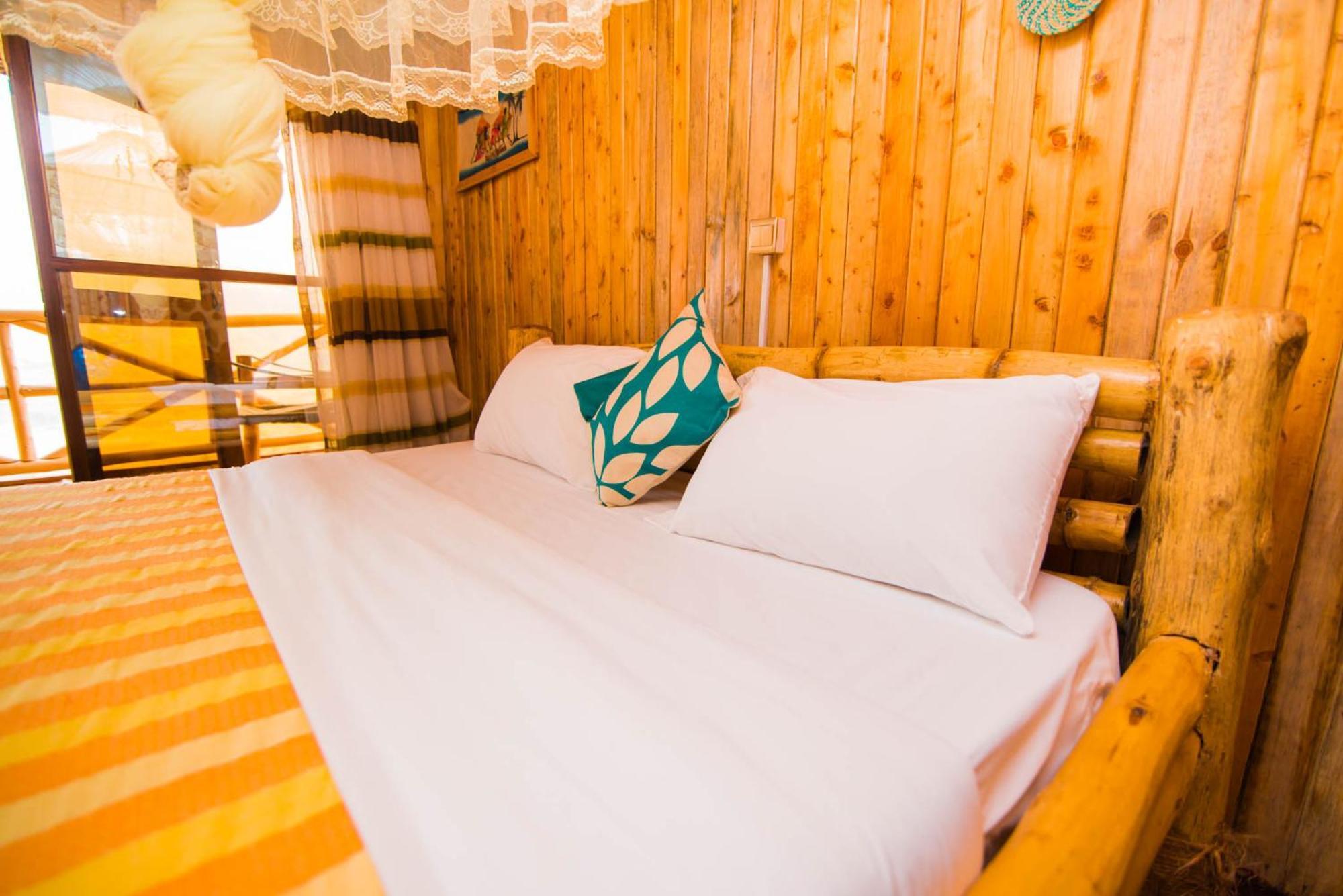 Hawk'S Eye Lodge Bunyonyi Kabale Chambre photo